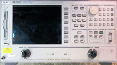 Agilent 8720D Vector Network Analyzers 1 Agilent 8720D Vector Network Analyzers