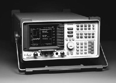 Agilent 8590E Spectrum Analyzers 1 Agilent 8590E Spectrum Analyzers