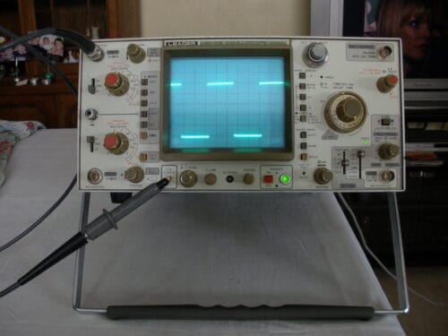 Leader Electronics Lbo-516 100Mhz, 3 Ch Analog Oscilloscope 1 Leader Electronics Lbo-516 100Mhz, 3 Ch Analog Oscilloscope