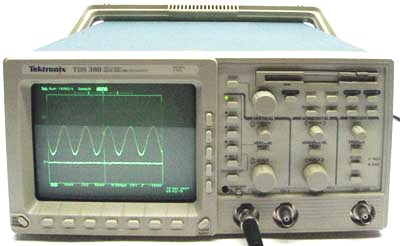 Tektronix Tds380 400Mhz,2Ch,2Gs/S, Digital Real-Time Oscilloscope 1 Tektronix Tds380 400Mhz,2Ch,2Gs/S, Digital Real-Time Oscilloscope