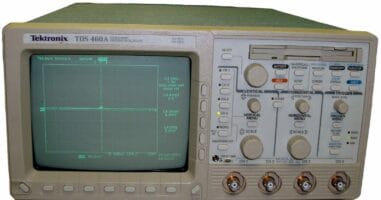 Tektronix Tds460A 400Mhz, 4 Channel, 100Ms/S Oscilloscope 1 Tektronix Tds460A 400Mhz, 4 Channel, 100Ms/S Oscilloscope