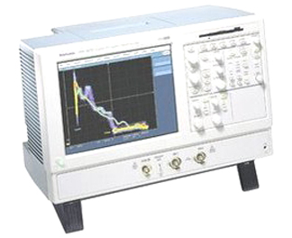 Tektronix Tds5052 Tds5052 500 Mhz, Digital Phosphor Oscilloscope 1 Tektronix Tds5052 Tds5052 500 Mhz, Digital Phosphor Oscilloscope