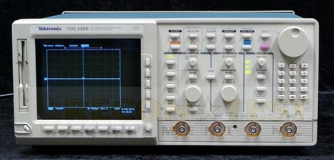 Tektronix Tds540B 500Mhz 2Gs/S 4Ch Digitizing Oscilloscope 1 Tektronix Tds540B 500Mhz 2Gs/S 4Ch Digitizing Oscilloscope