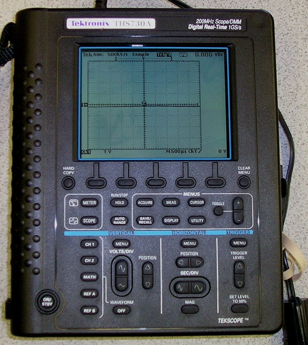 Tektronix Ths730A 200 Mhz, 2 Ch, Handheld Battery Operated Scope/Dmm 1 Tektronix Ths730A 200 Mhz, 2 Ch, Handheld Battery Operated Scope/Dmm