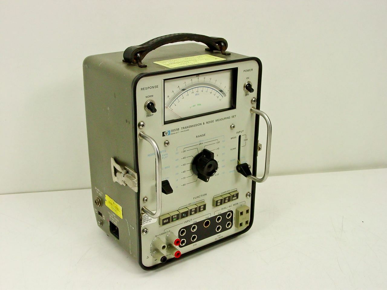 Agilent 3555B Communication Analyzer 1 Agilent 3555B Communication Analyzer