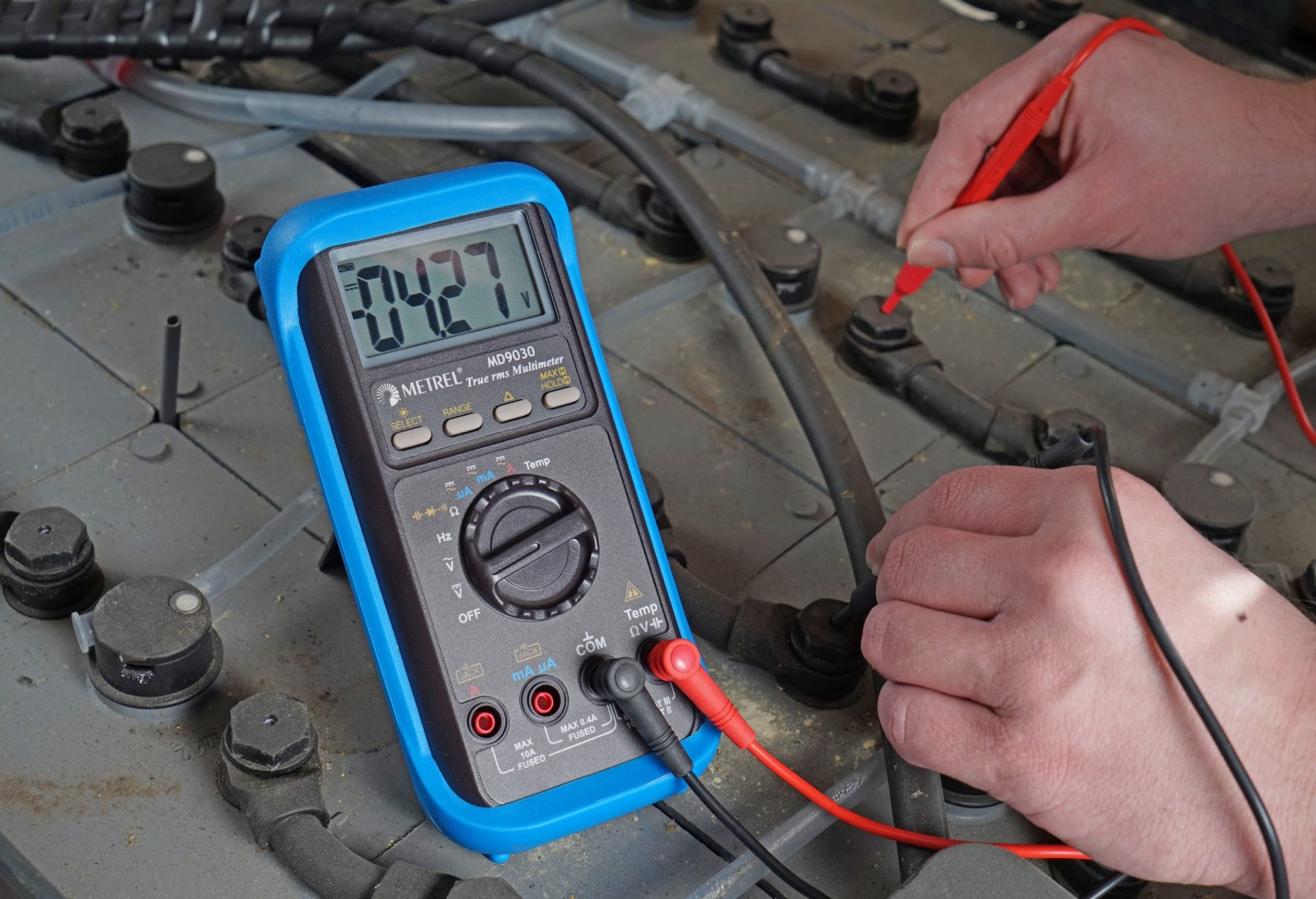 Metrel MD 9030 Digital Multimeter 4 Metrel MD 9030 Digital Multimeter