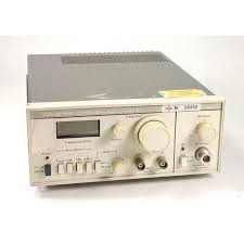 Wavetek 952 Signal Generator - 1-4GHz 1 957