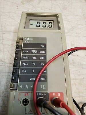 Fluke 8022B Multimeter 2 Fluke 8022B Multimeter