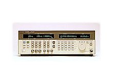 Agilent 83731B Signal Gen/Synthesizers/Sweepers 1 Agilent 83731B Signal Gen/Synthesizers/Sweepers