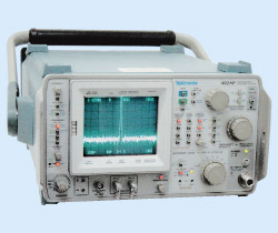 Tektronix 492AP Spectrum Analyzers 1 Tektronix 492AP Spectrum Analyzers