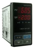 Yokogawa UT320 Temperature Controller 1 UT320