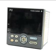 Yokogawa UT35 Temperature Controller 1 UT35
