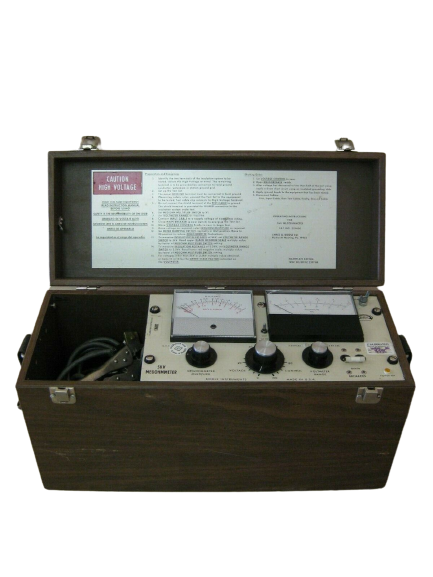 Biddle 210400 Megger / Megohmmeter - 5000V 1 s l1600 removebg preview 33