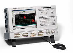 Tektronix TLA5204 Logic Analyzers 1 Tektronix TLA5204 Logic Analyzers