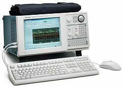 Tektronix TLA715 Logic Analyzers 1 Tektronix TLA715 Logic Analyzers
